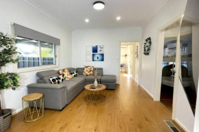 Pets Friendly Beachside Paradise House Rosebud